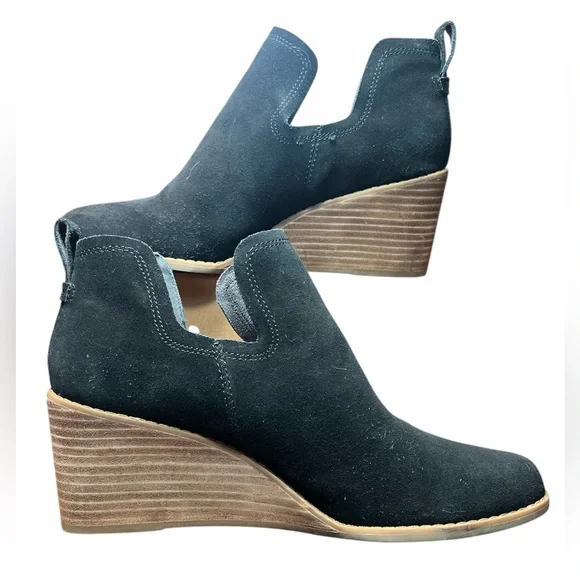 Toms Kallie Suede Wedge Black Ankle Bootie, Wedge Ankle Boots Size 10 - Picture 3 of 8
